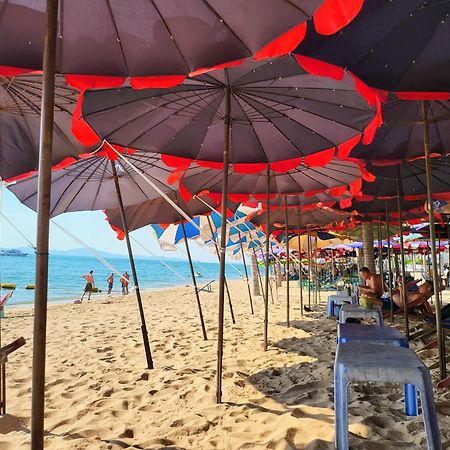Candy Beach Seaview Jomtien エクステリア 写真