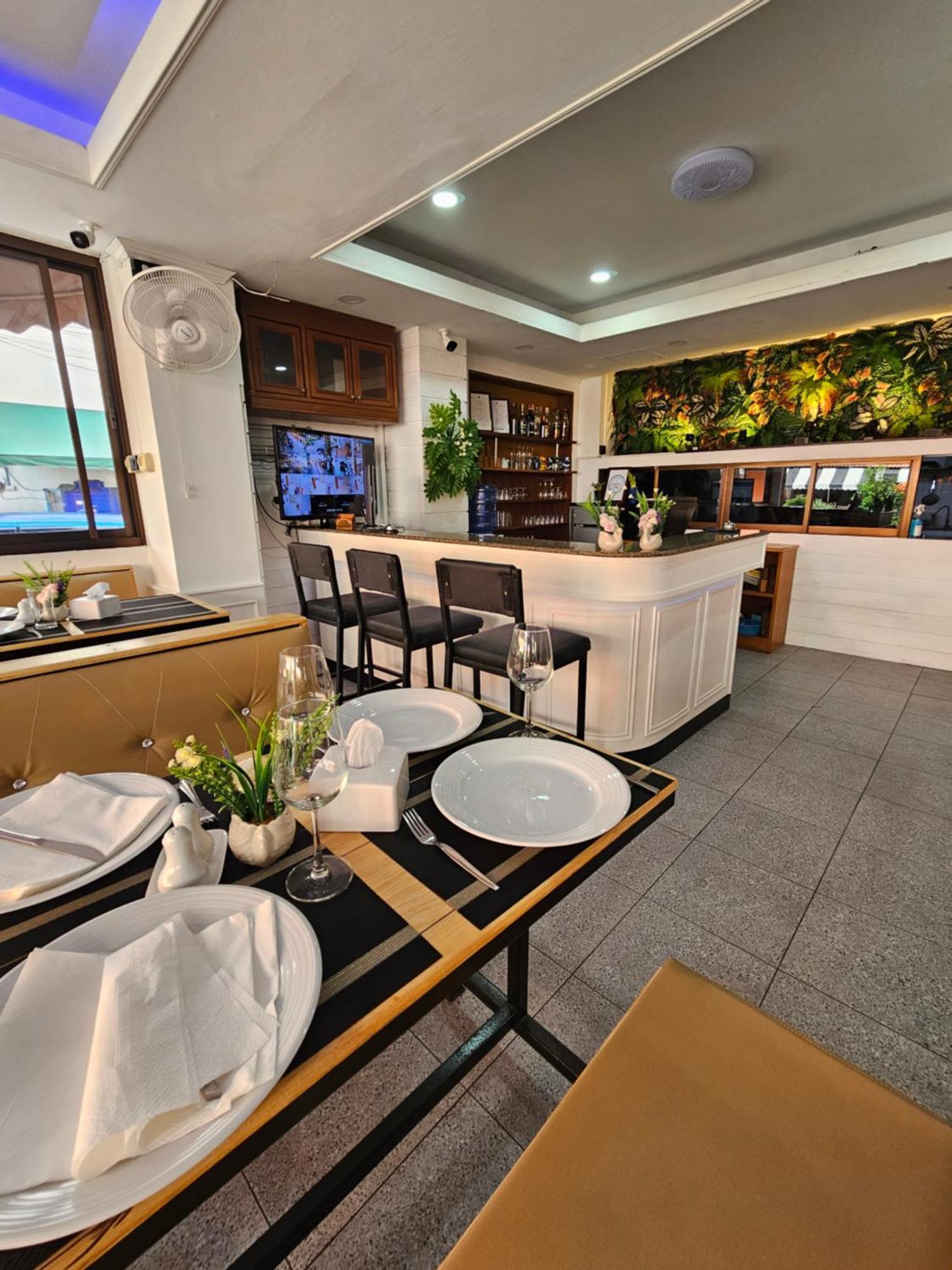 Candy Beach Seaview Jomtien エクステリア 写真